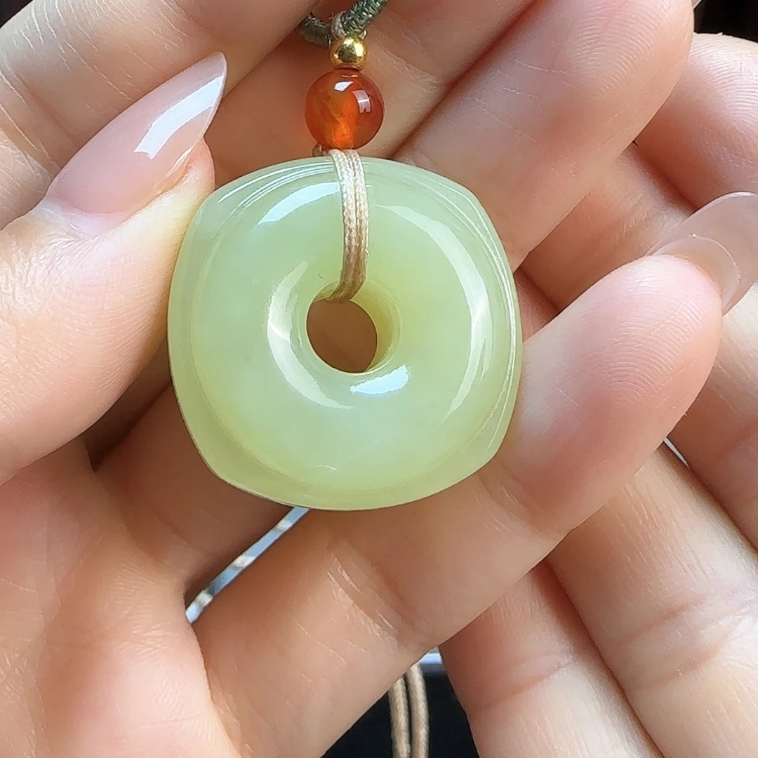 和田玉未镶嵌颈饰定制发货