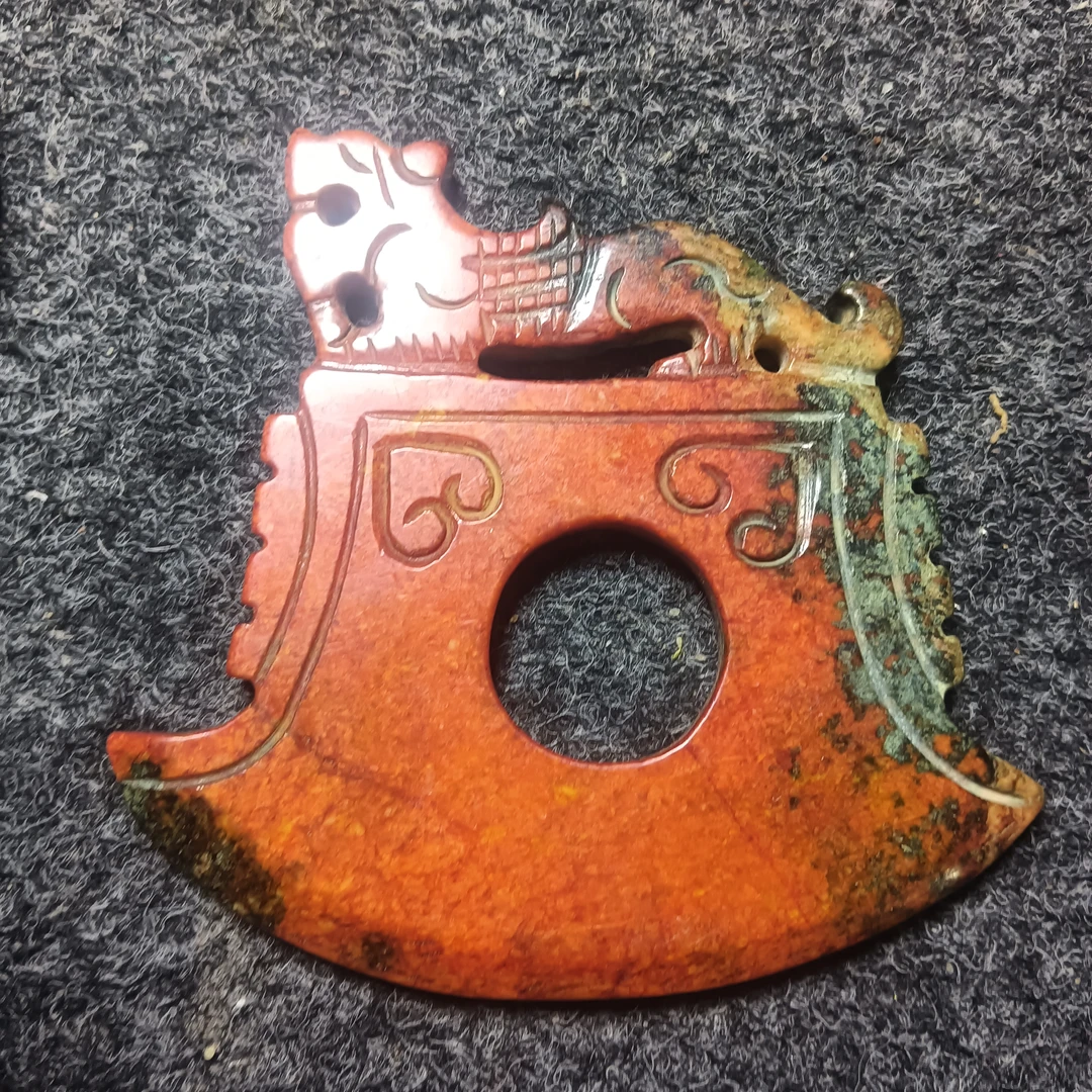 老黄玉玉帽手把件