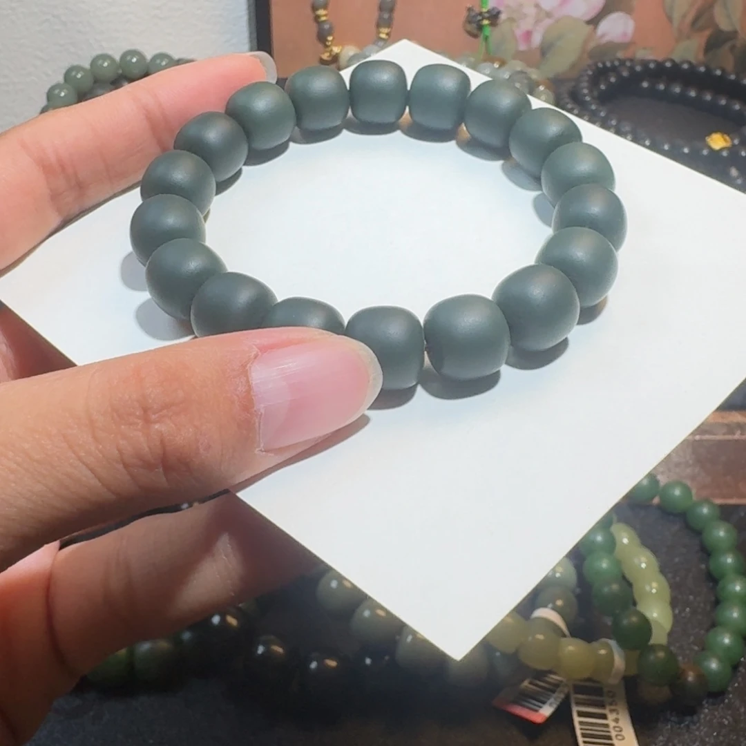 问***问和田玉未镶嵌手链