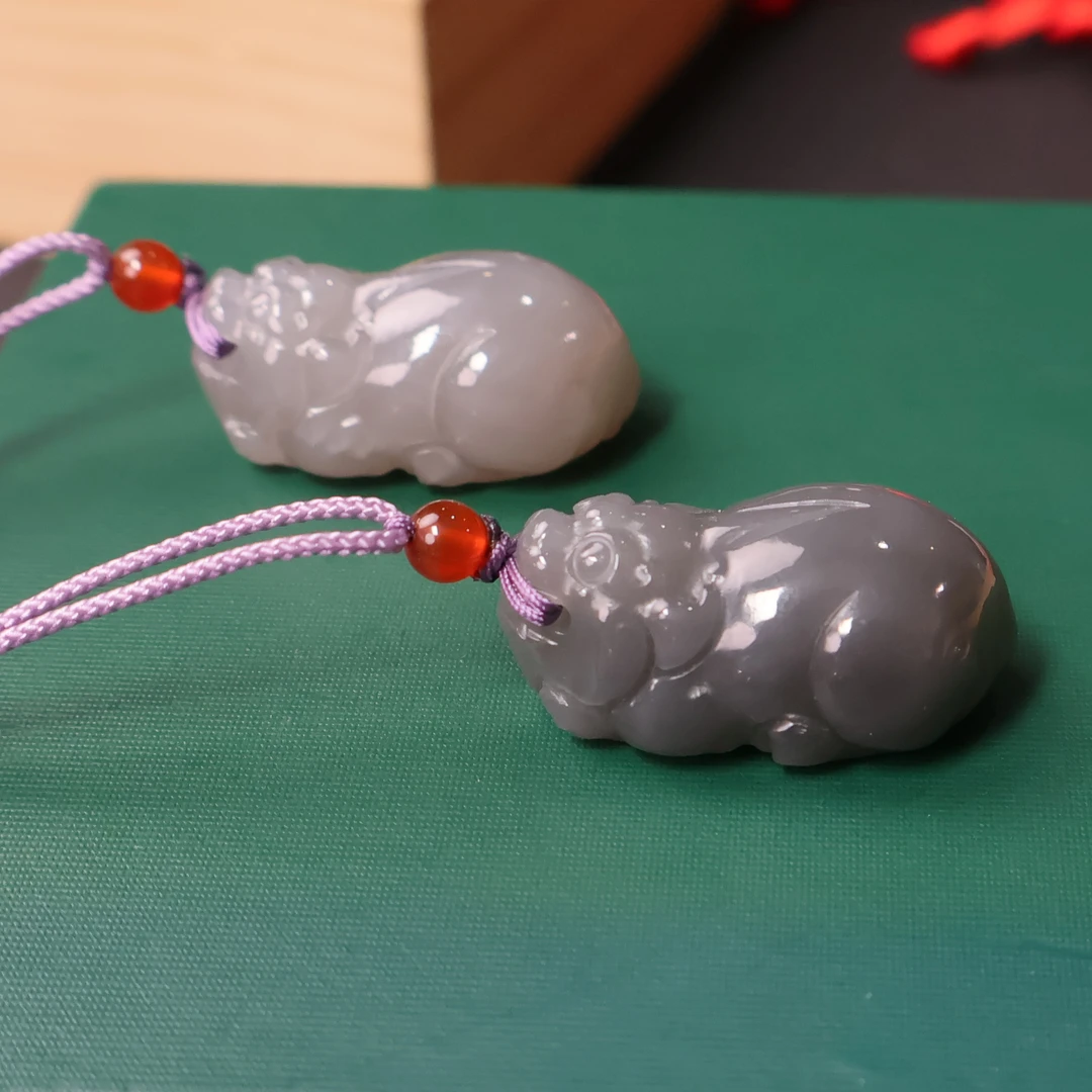 和田玉烟紫貔貅吊坠 雕刻挂坠精雕拍一发一多样性发货