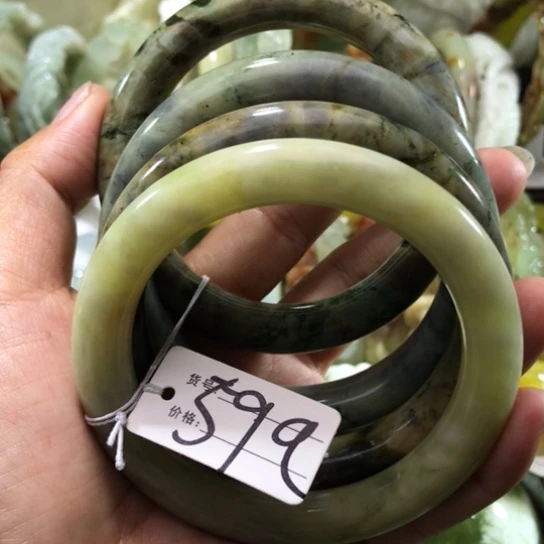 岫玉未镶嵌手镯59