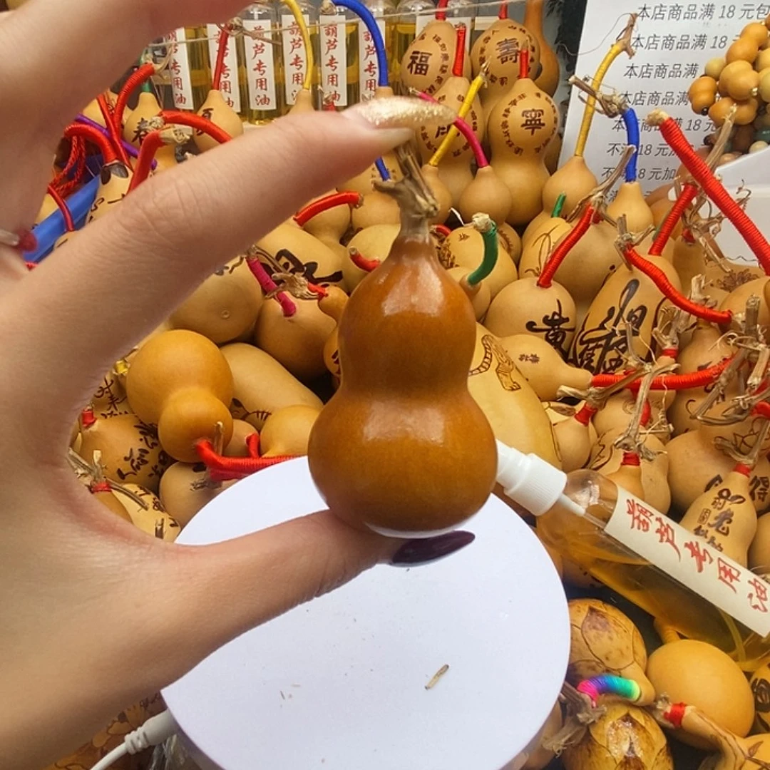 曾***黄香榧木葫芦工艺品