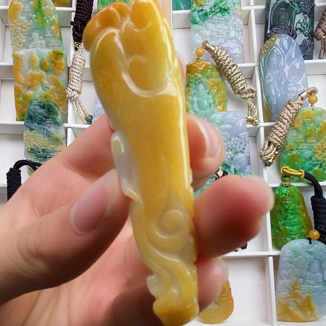 颈饰未镶嵌翡翠翡翠