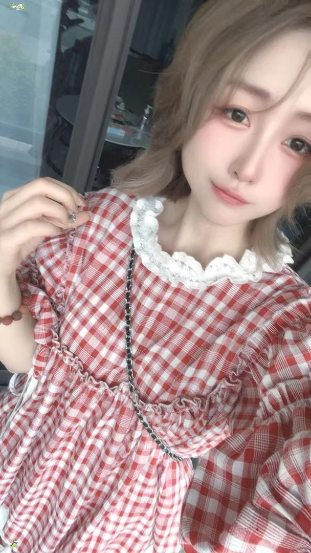 大唤家女装新款设计感褶皱红色格子上衣