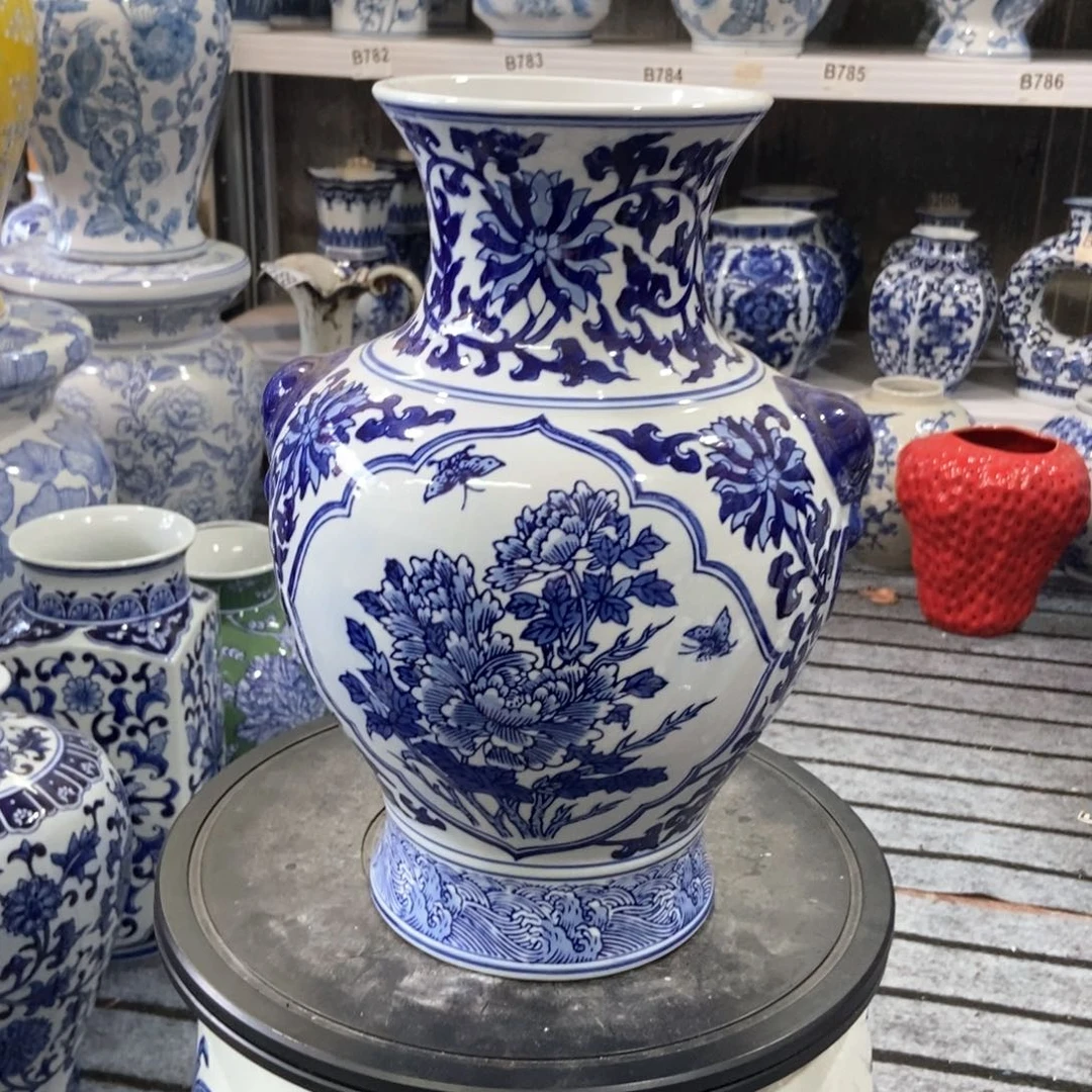 摆件花瓶手绘釉下彩