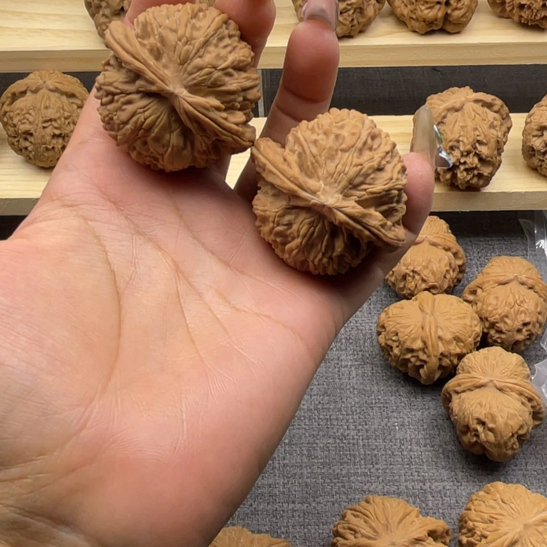 5***0把件文玩核桃白狮子45