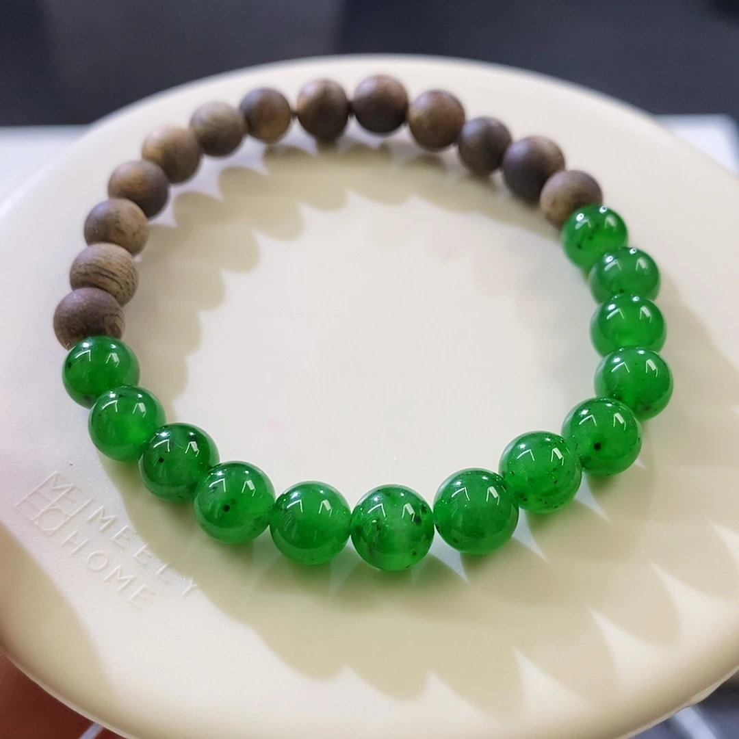 翡翠挂件未镶嵌半串