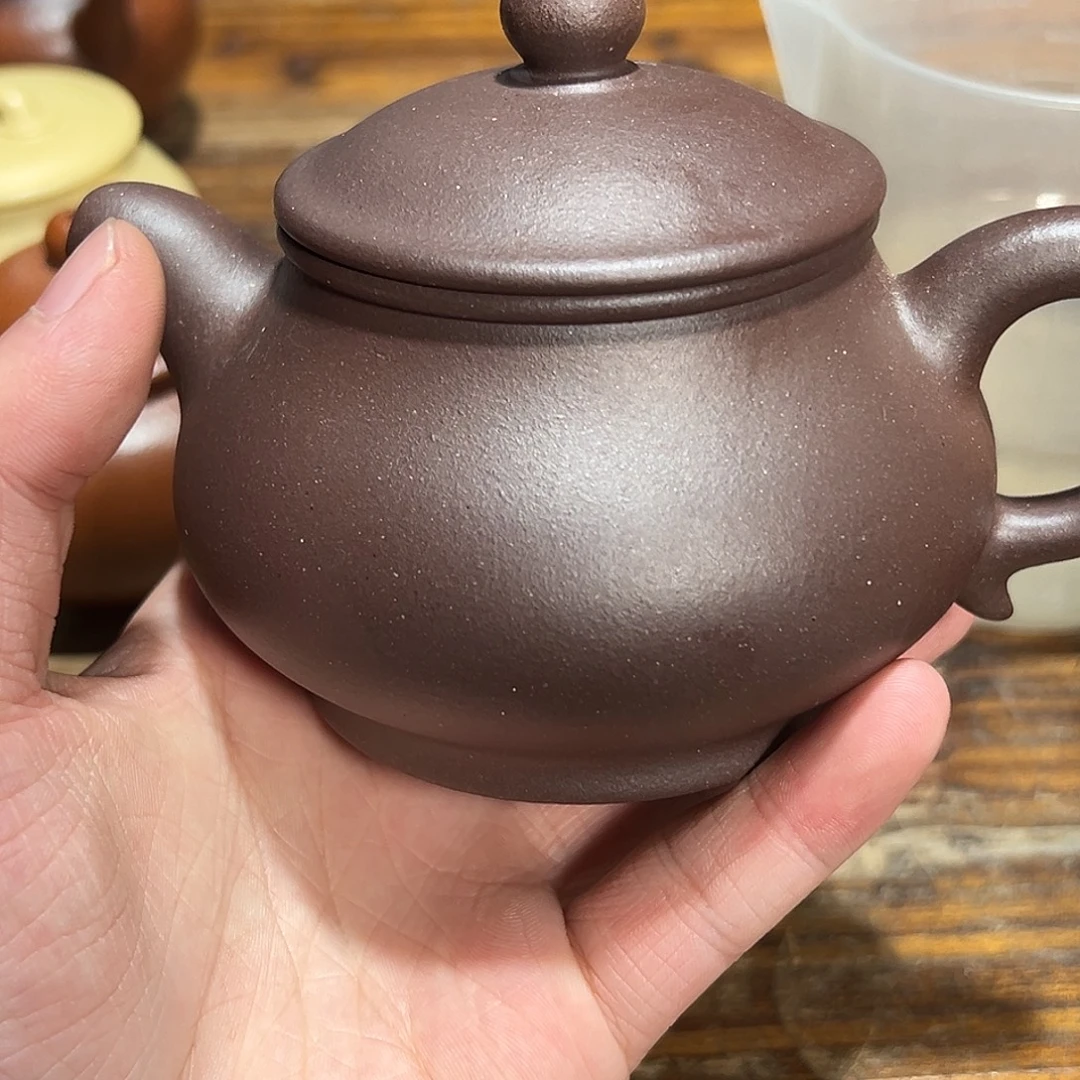 茶壶紫砂紫砂的味道很