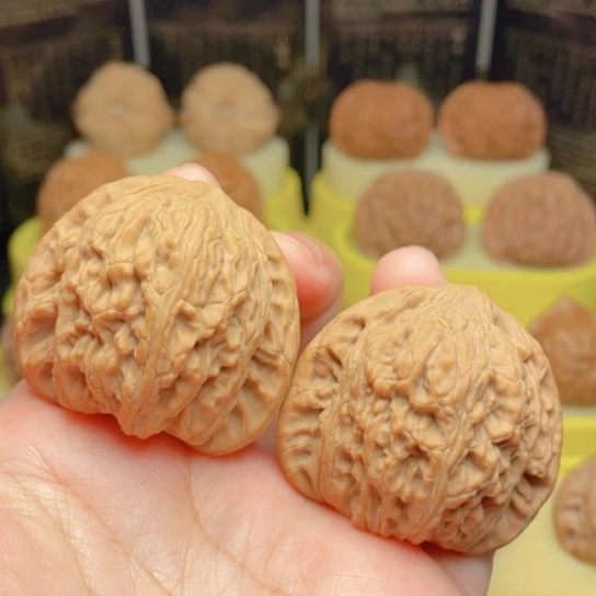 文玩核桃吊坠42全品泥鳅背