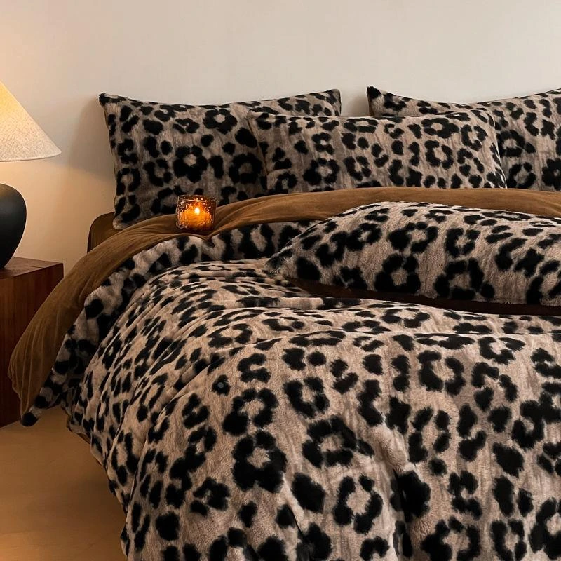 冬季加厚兔毛绒豹纹款四件套加厚保暖牛奶小学宿舍拎包入住六件套