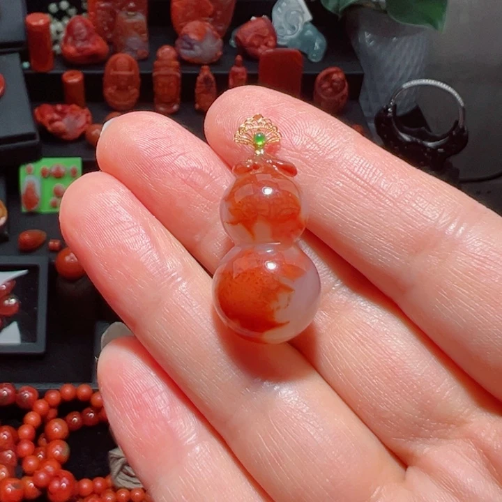 南红玛瑙18K金镶嵌吊坠(不含链)