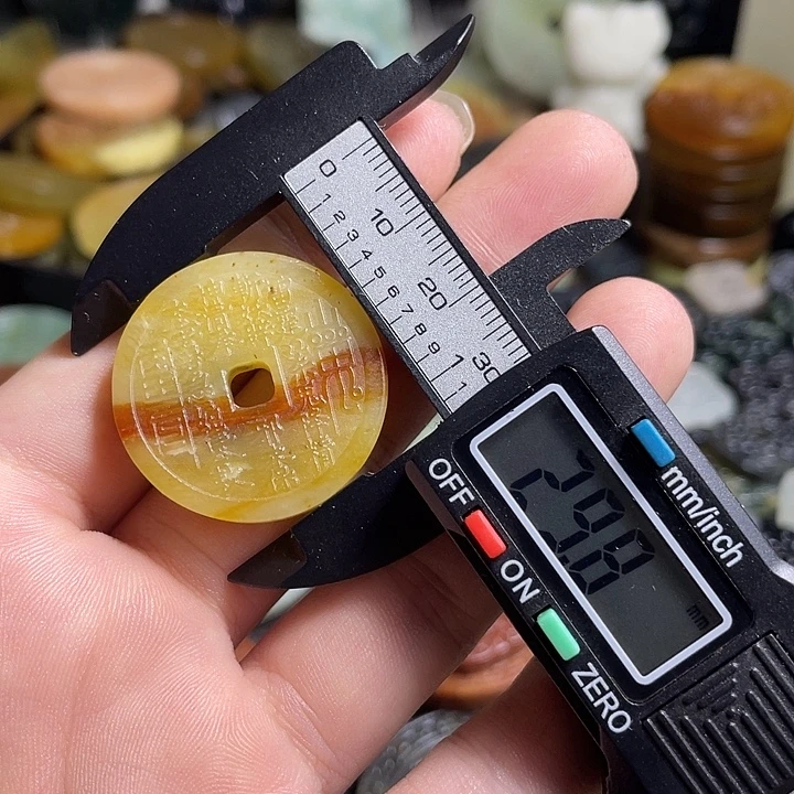 蛇纹石玉未镶嵌岫玉时尚挂件