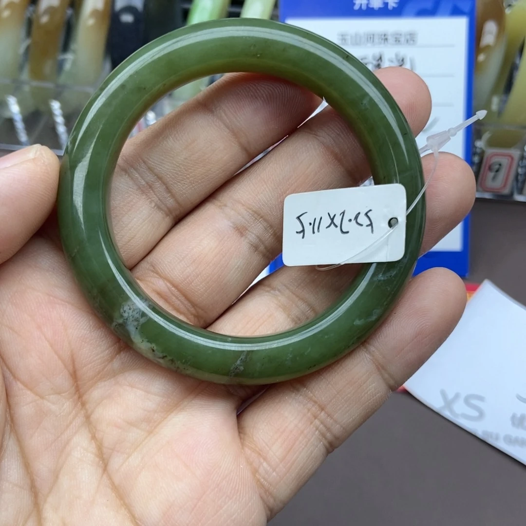 和田玉手镯未镶嵌52