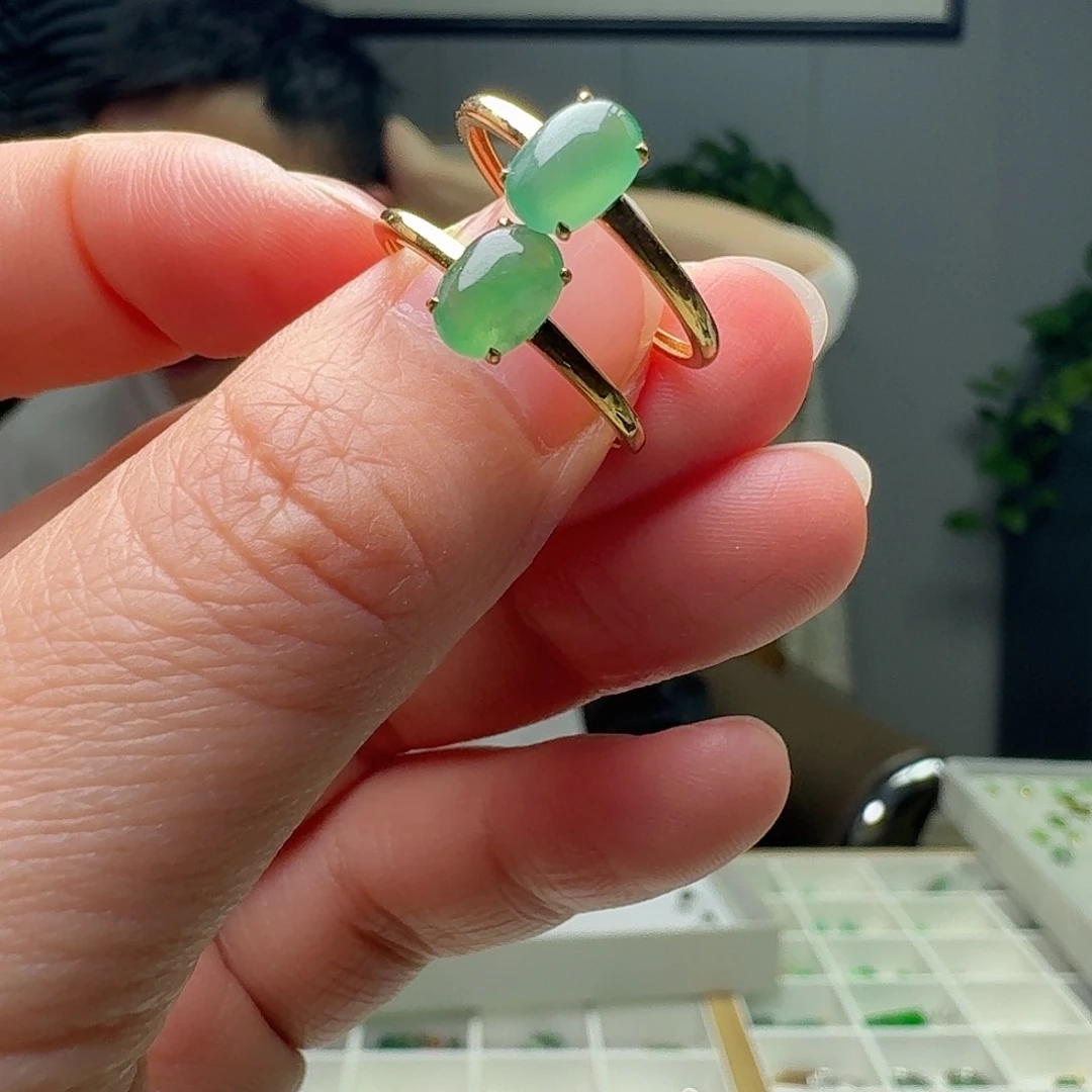 翡翠18K金镶嵌戒指多样性发货其一