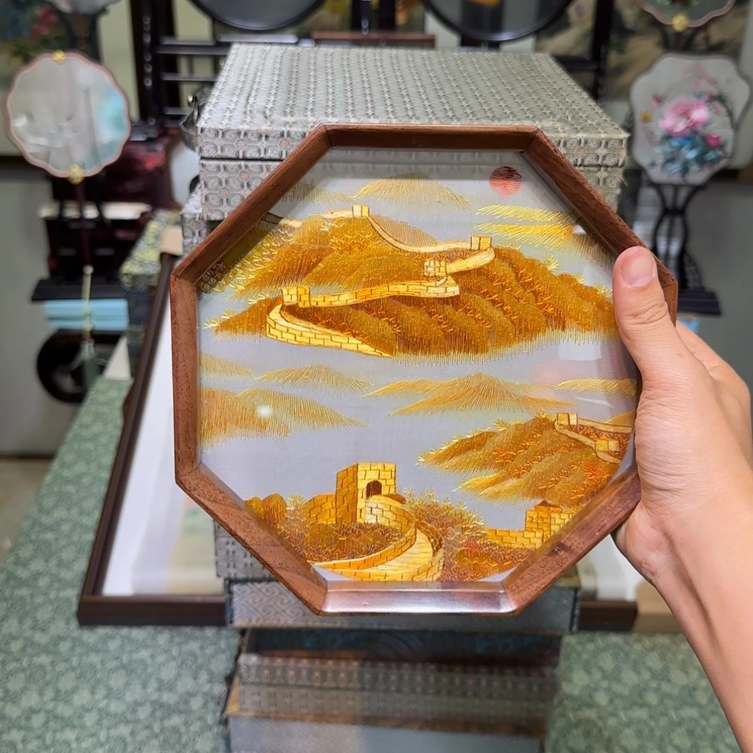 刺绣刺绣工艺精湛独特设计新颖时尚