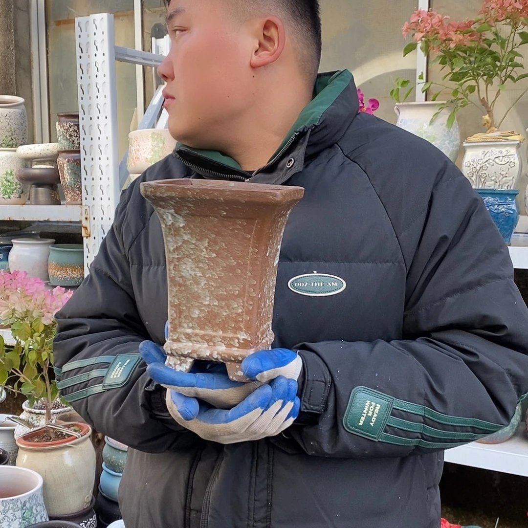 花盆紫砂口14高19瑕疵