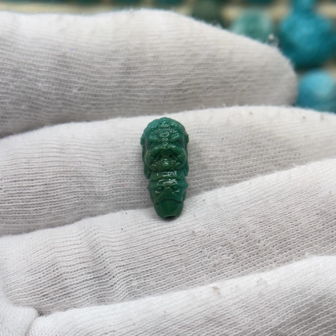 绿松石未镶嵌颈饰卡8-17-7.6