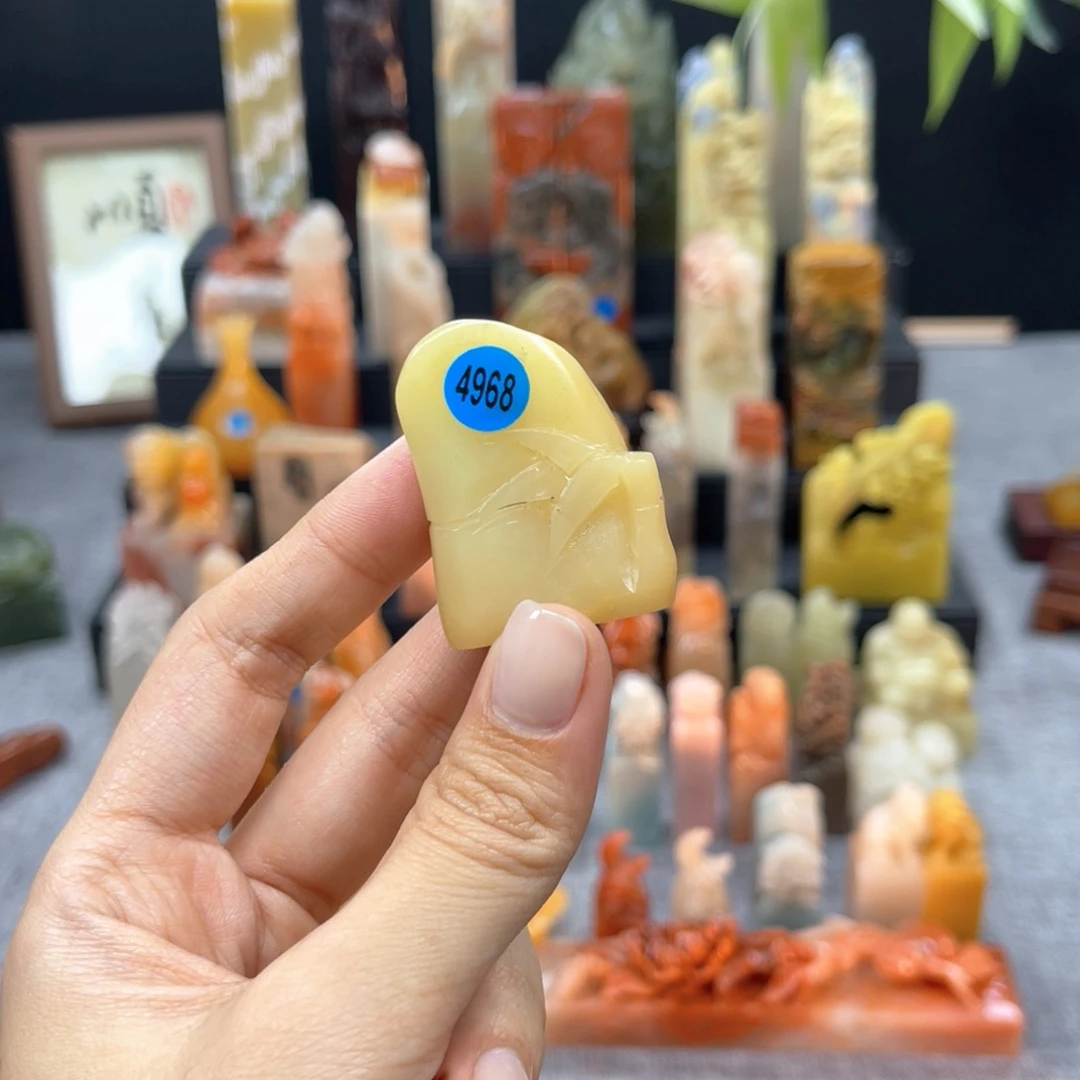 峰***舟寿山石印石4968。