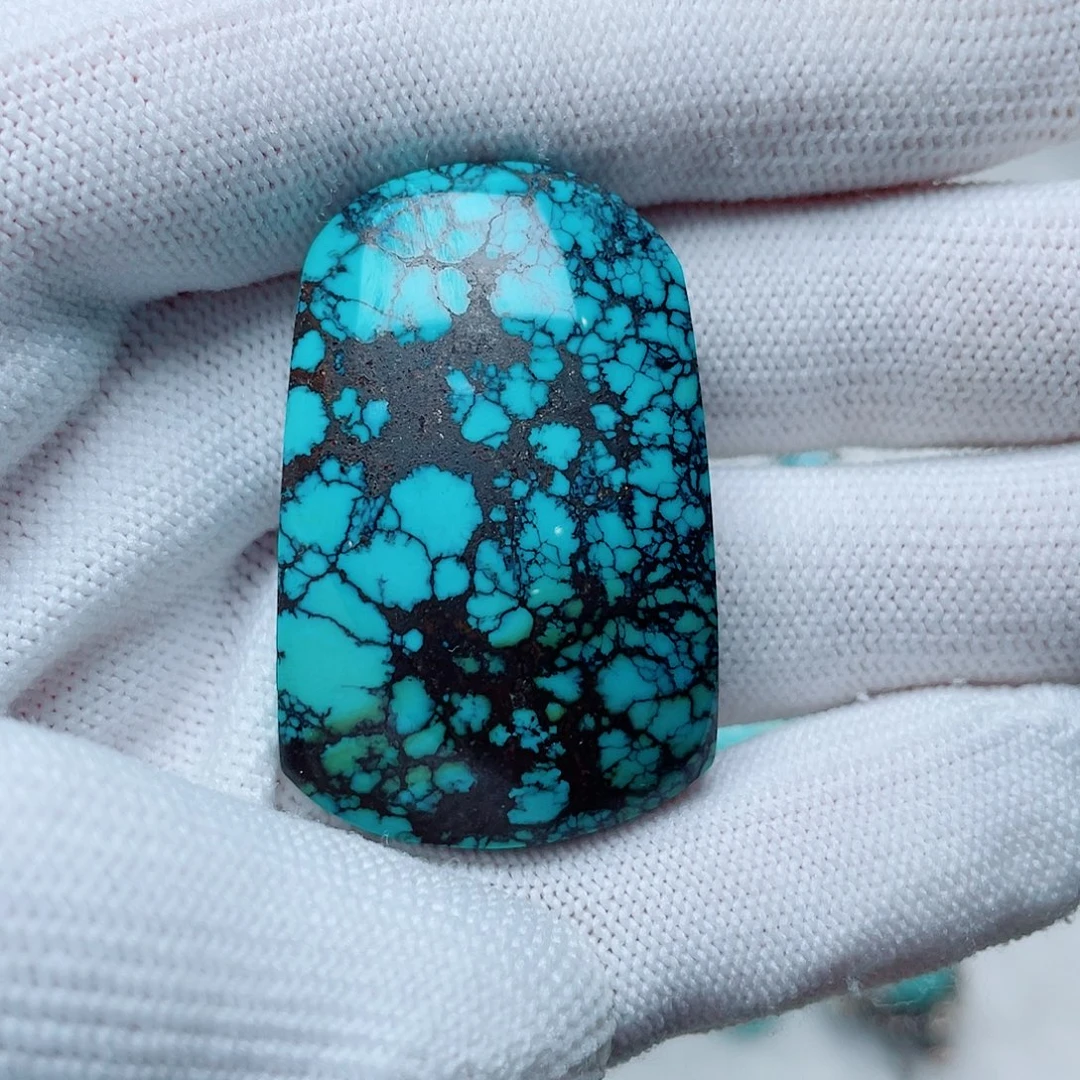 丁***喵绿松石未镶嵌珠宝奇石