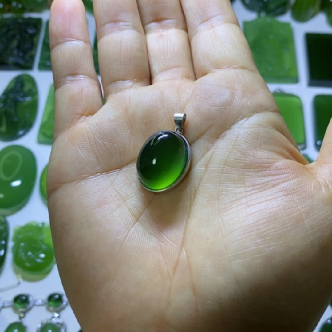 【闪购商品】蛇纹石玉颈饰银S925镶嵌怀****?