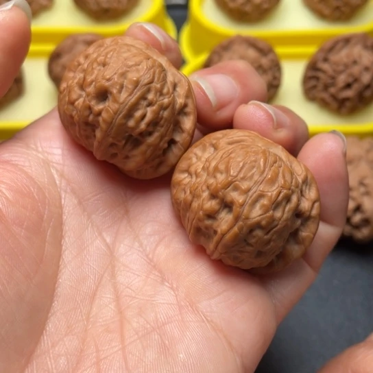 【闪购商品】把件文玩核桃凤凰山………