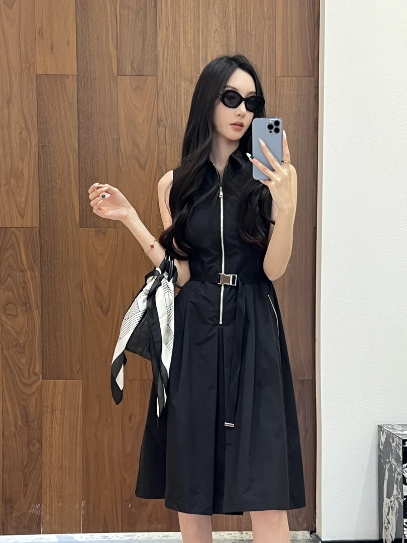 Nancy Lara P家收腰连衣裙 PL9029