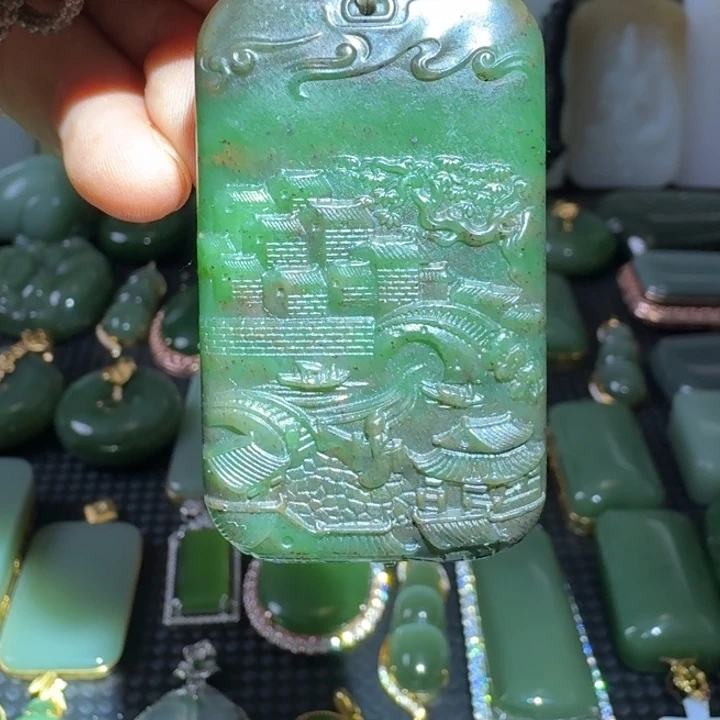 颈饰未镶嵌和田玉俄七老红皮山水牌2