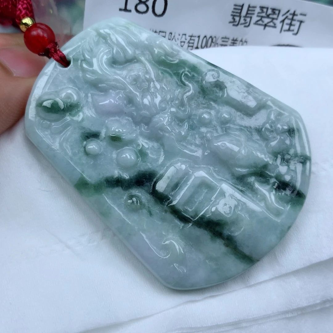 翡翠颈饰未镶嵌牌子