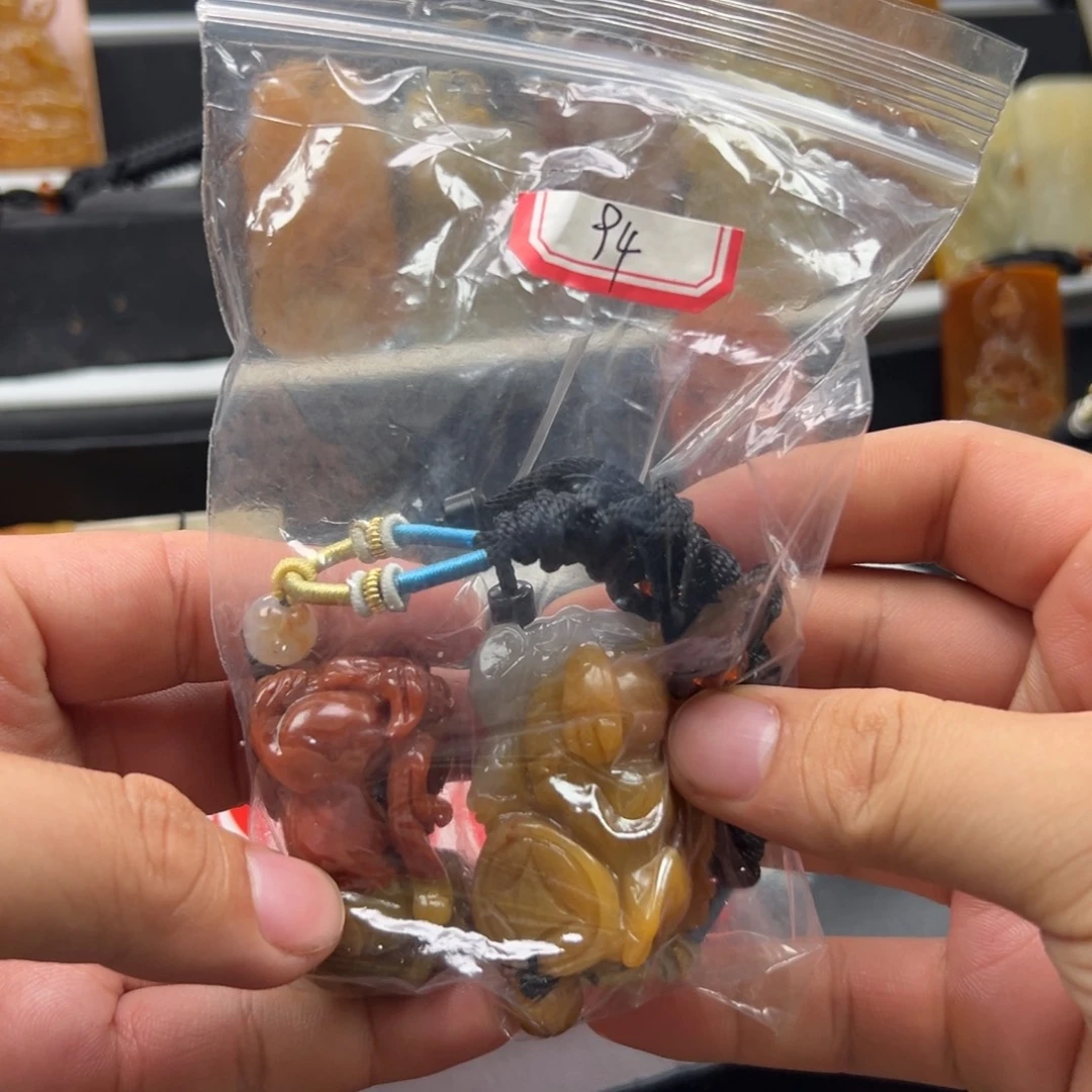 石英质玉（黄龙玉）未镶嵌多样性发货，发其一
