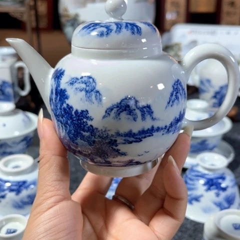 汪派山水汪沁青花柴窑特价