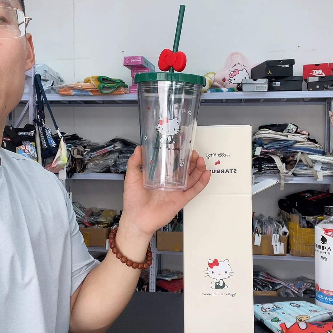 PU化妆包等产品和产品为
