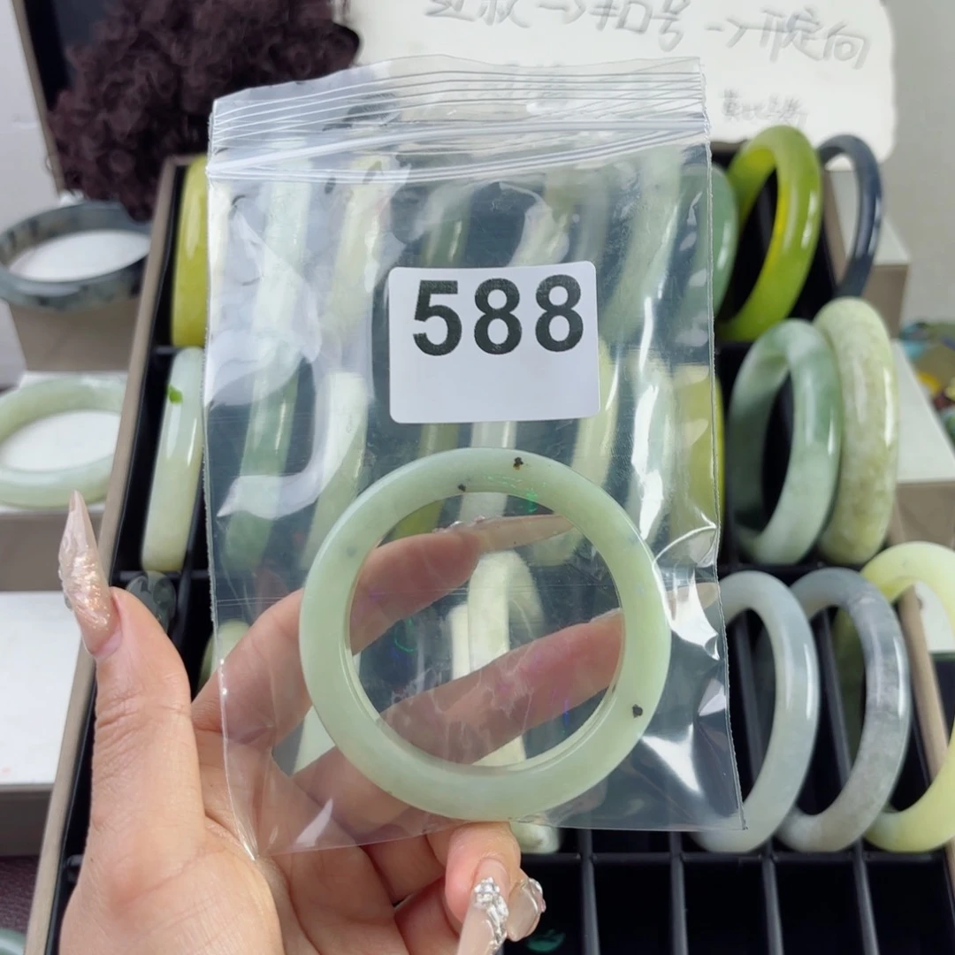 蛇纹石玉未镶嵌手镯Y*?