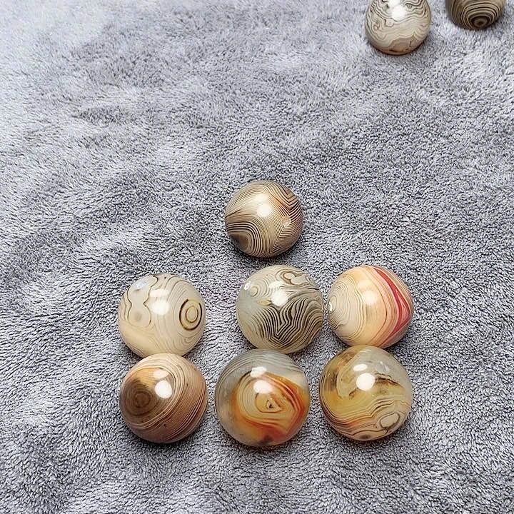 玛瑙/玉髓颈饰未镶嵌神**大