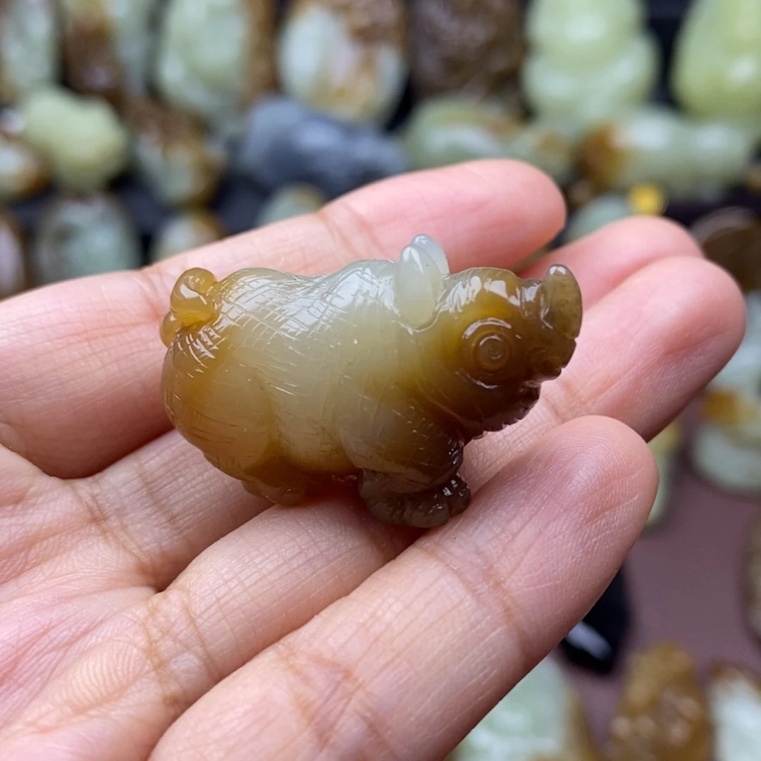 吊坠(不含链)未镶嵌和田玉（糖玉）