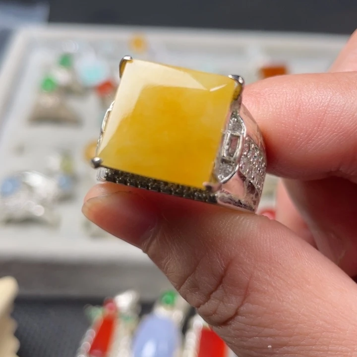 翡翠未镶嵌戒指缅甸天然翡翠