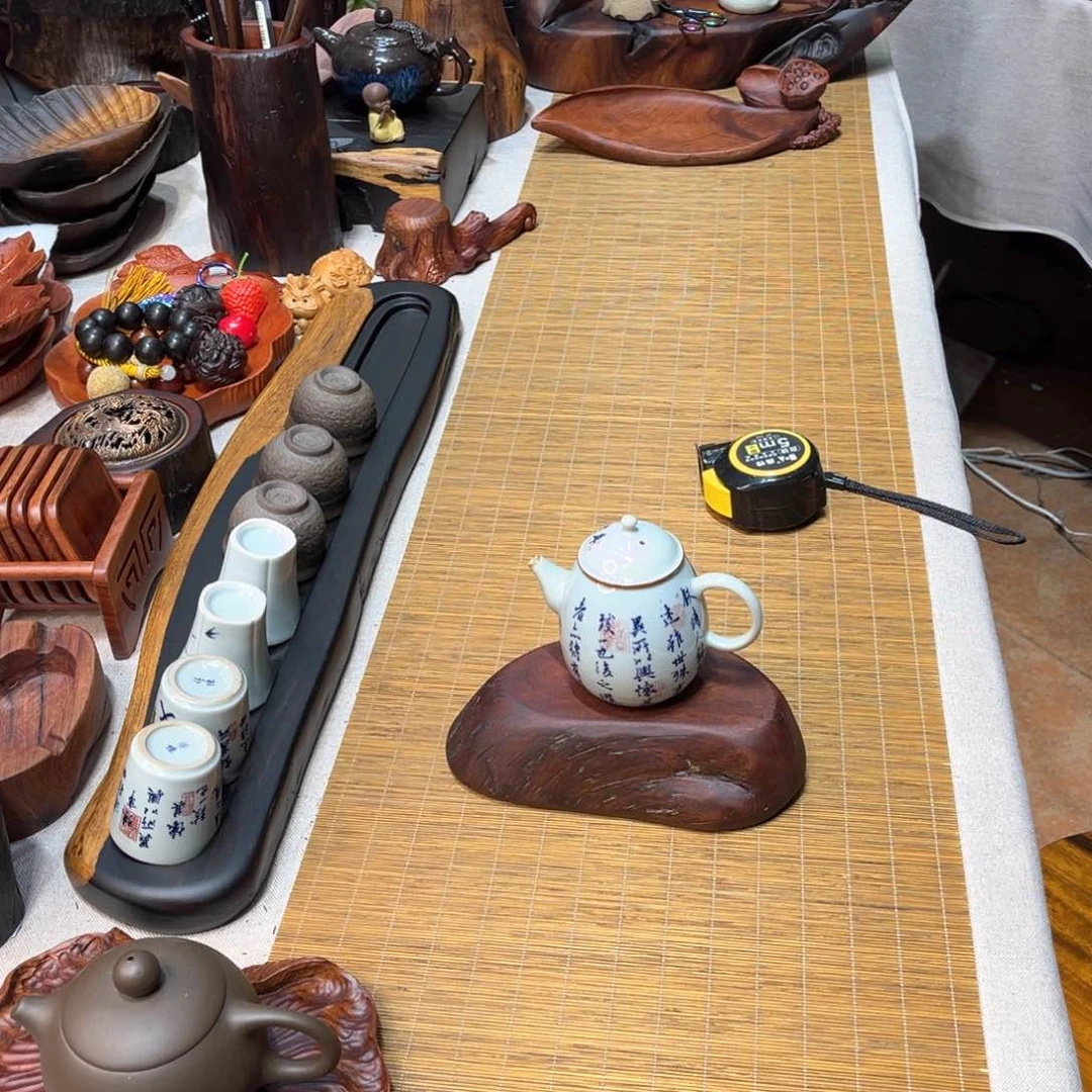 缅甸花梨木随形底座