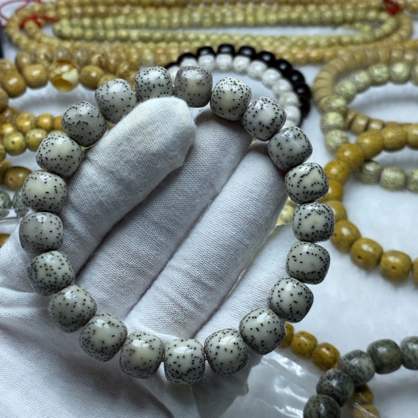 【闪购商品】星月菩提手串墨*。月朗星稀