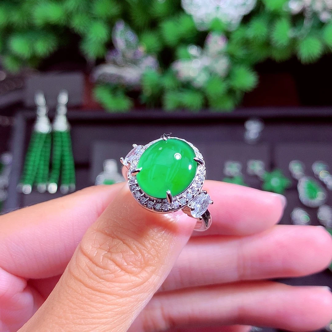 颈饰未镶嵌翡翠天然