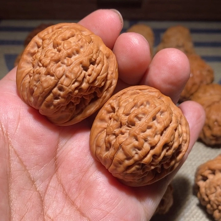 迪***文玩核桃吊坠核桃