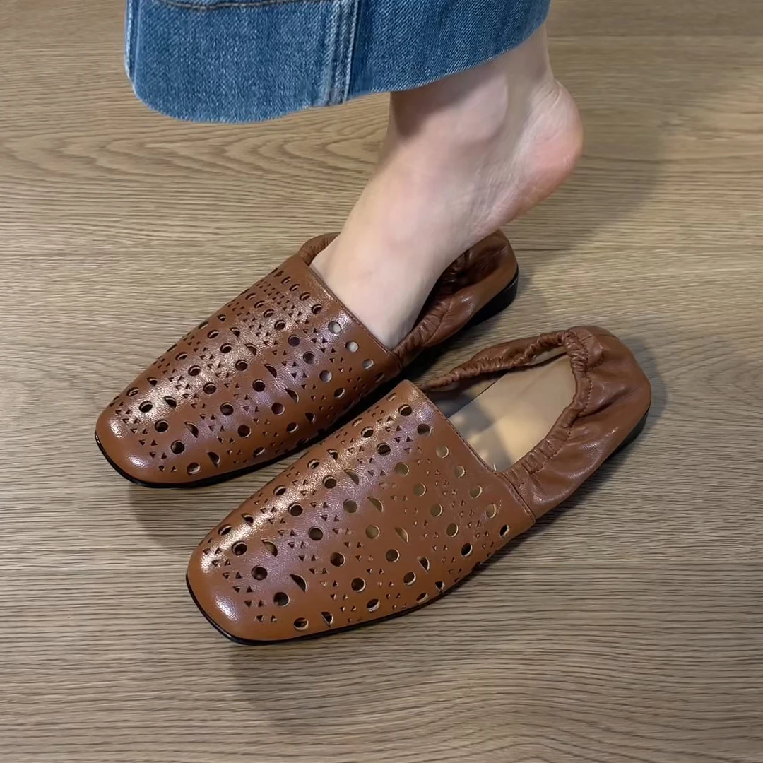 夏季舒适百搭复古平底鞋女单鞋洞洞款软皮软底休闲透气真皮单鞋女