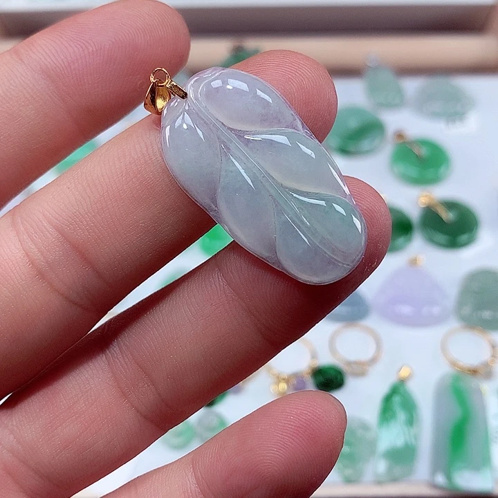 翡翠未镶嵌颈饰吊坠