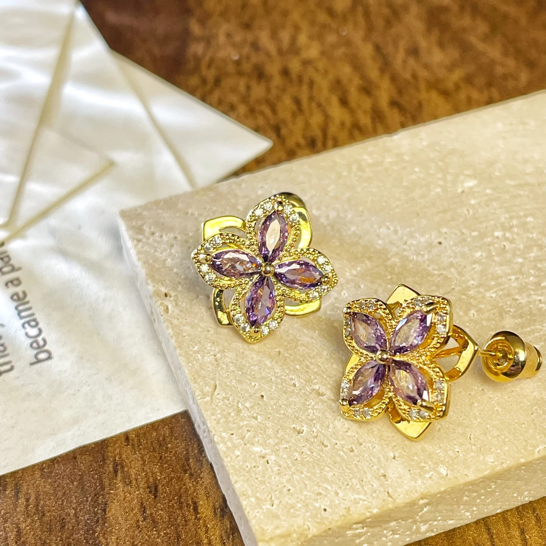 铜合金合成锆石耳饰 1059 旋转丁香花耳钉 时尚轻奢紫色