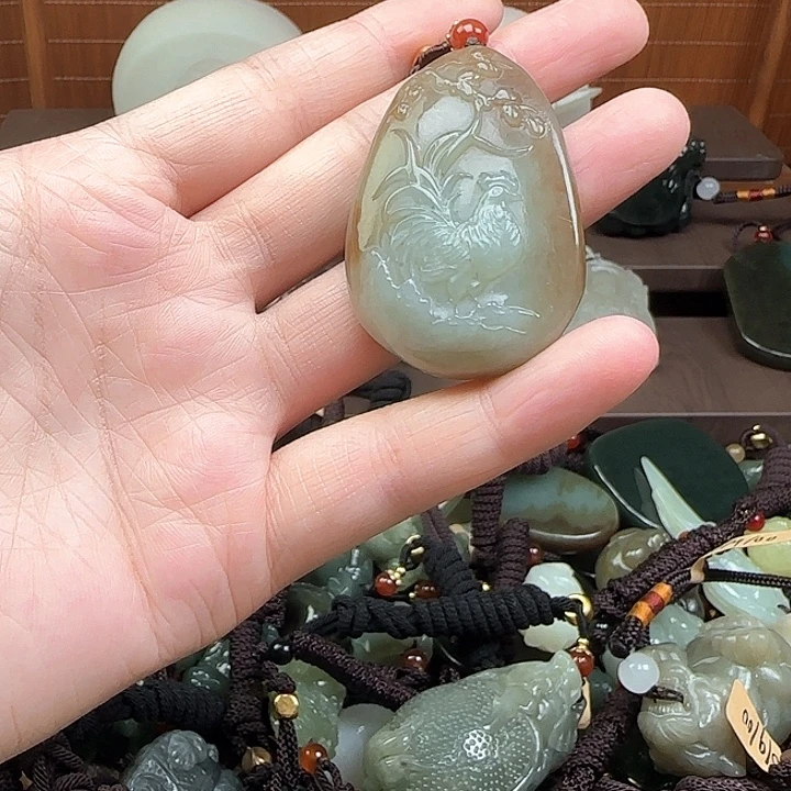 和田玉未镶嵌吊坠(不含链)