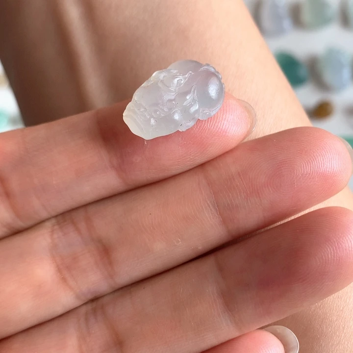 定制翡翠未镶嵌天然翡翠A货冰种貔貅