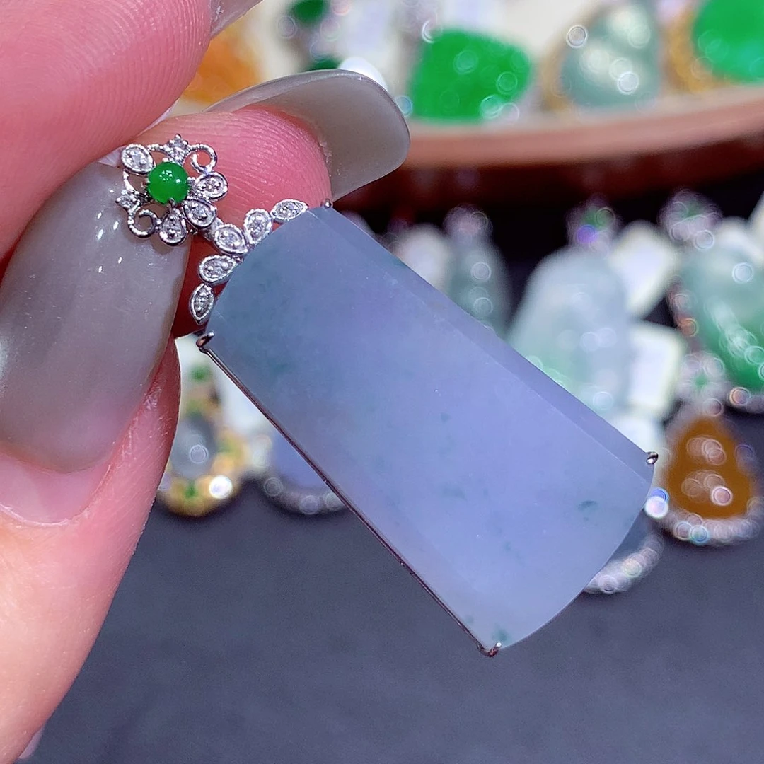 吊坠(不含链)18K金镶嵌翡翠