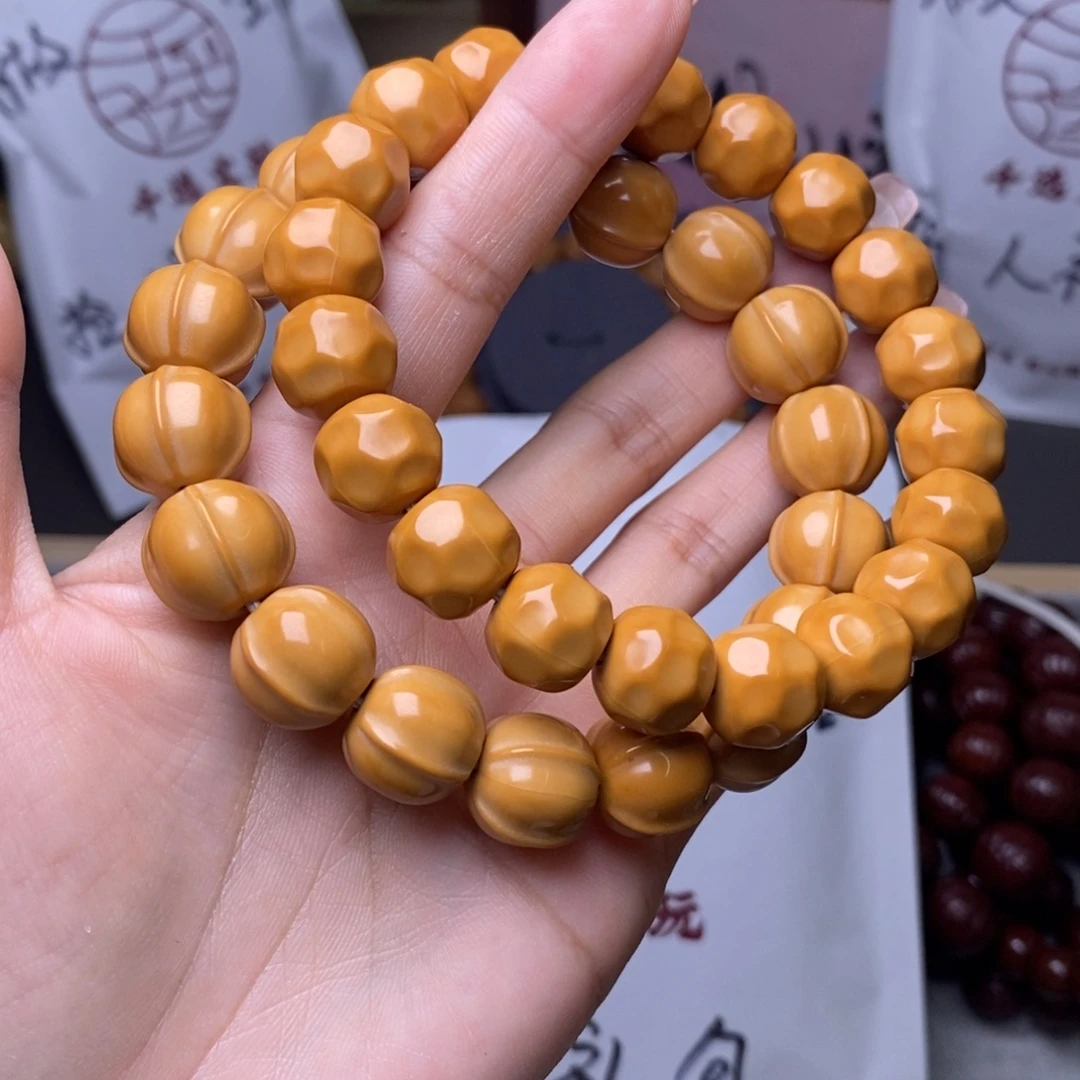 手串文玩核桃鲨鱼奶酪