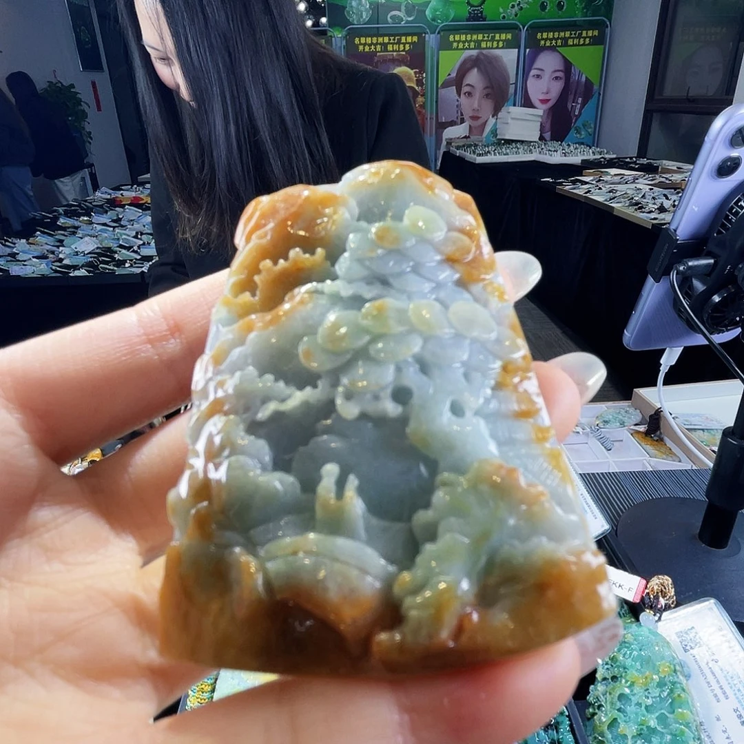 颈饰未镶嵌翡翠一
