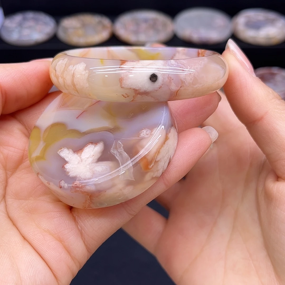 玛瑙/玉髓未镶嵌手镯55