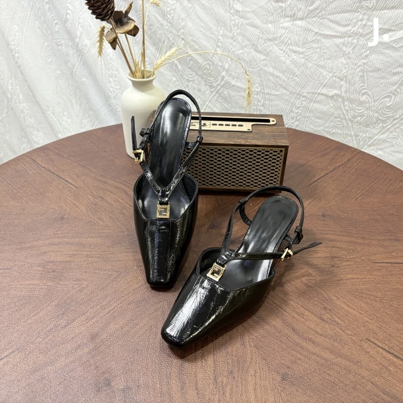 小个子高跟鞋凉鞋气质小方头小金扣鳗鱼纹小猫跟后空凉鞋女夏季