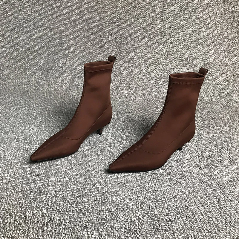露涵思 短靴女秋冬新款弹力瘦瘦靴子女气质套筒显脚小尖头踝靴3cm